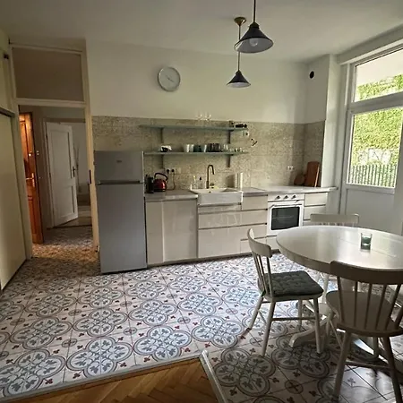 Cosy In Buda Boedapest